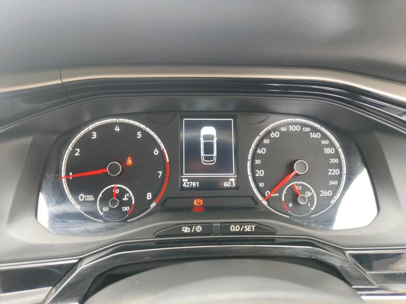 2023 Volkswagen VIRTUS HIGHLINE TSI 1.0 MT, Petrol, Manual, 42,791 km, interior