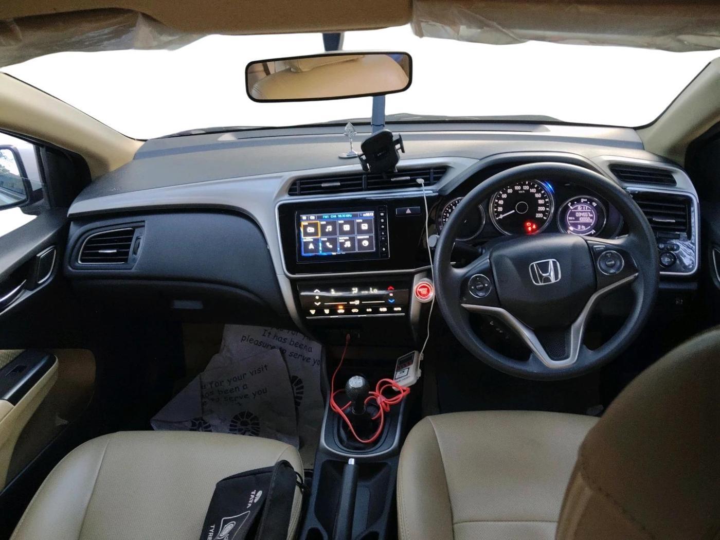 2022 Honda City 1.5L I-VTEC V MT 4TH GEN, Petrol, Manual, 34,557 km, interior