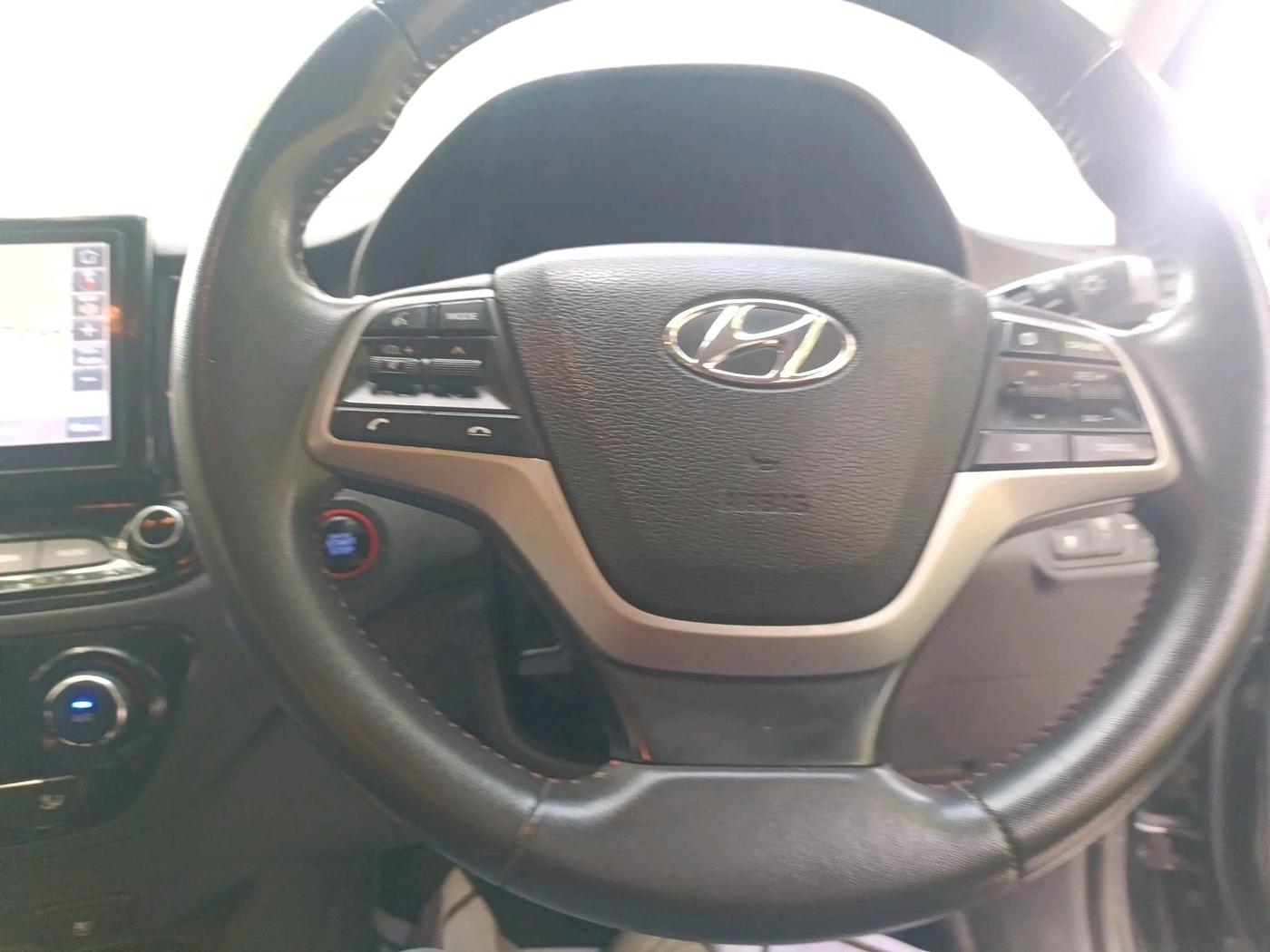 2021 Hyundai Verna SX (O) 1.0 TURBO DCT, Petrol, Automatic, 94,428 km, interior