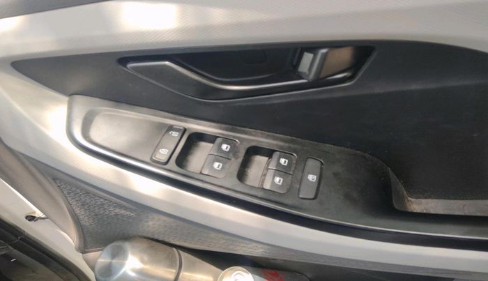 2025 Hyundai Creta E 1.5 PETROL, Petrol, Manual, 14,352 km, interior