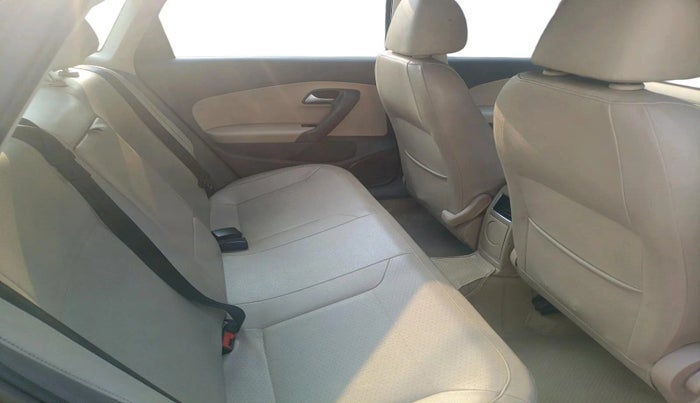 2016 Volkswagen Vento HIGHLINE 1.5 AT, Diesel, Automatic, 1,39,414 km, interior