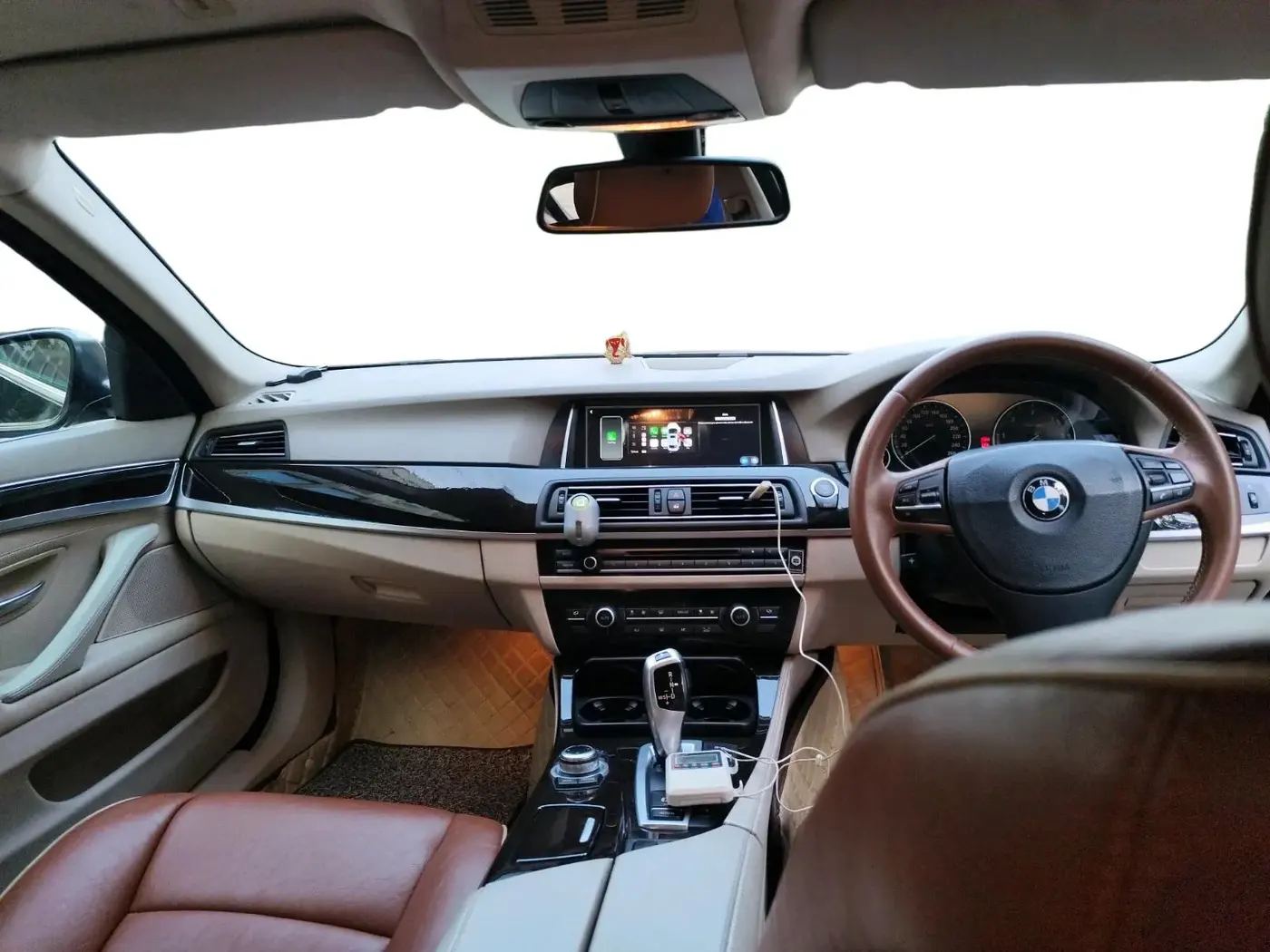 2013 BMW 5 Series 520D 2.0, Diesel, Automatic, 54,378 km, interior