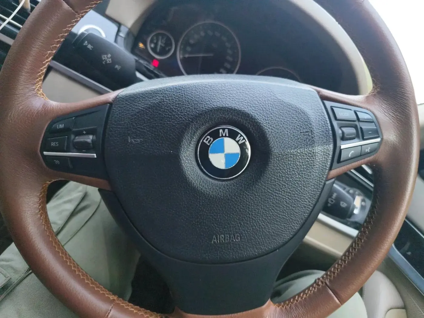 2013 BMW 5 Series 520D 2.0, Diesel, Automatic, 54,378 km, interior
