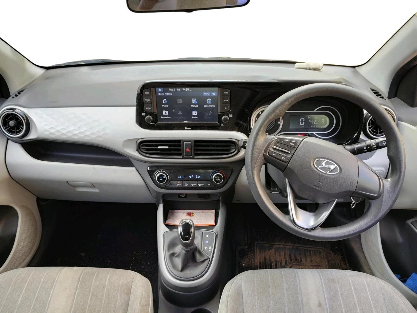 2022 Hyundai GRAND I10 NIOS SPORTZ AMT 1.2 KAPPA VTVT, Petrol, Automatic, 21,377 km, interior