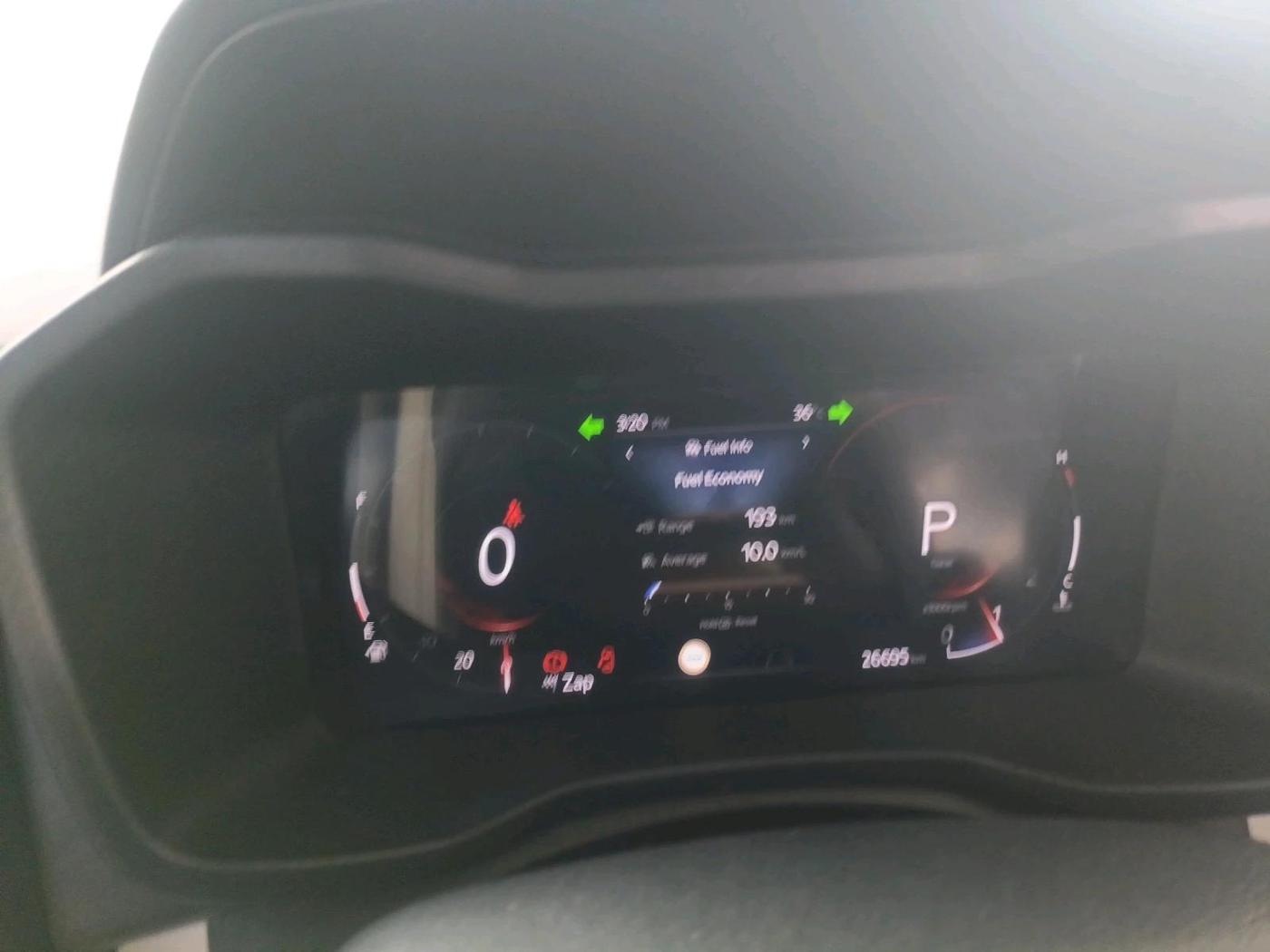 2024 Mahindra XUV 3XO AX7L 1.2 Petrol AT, Petrol, Automatic, 26,695 km, interior
