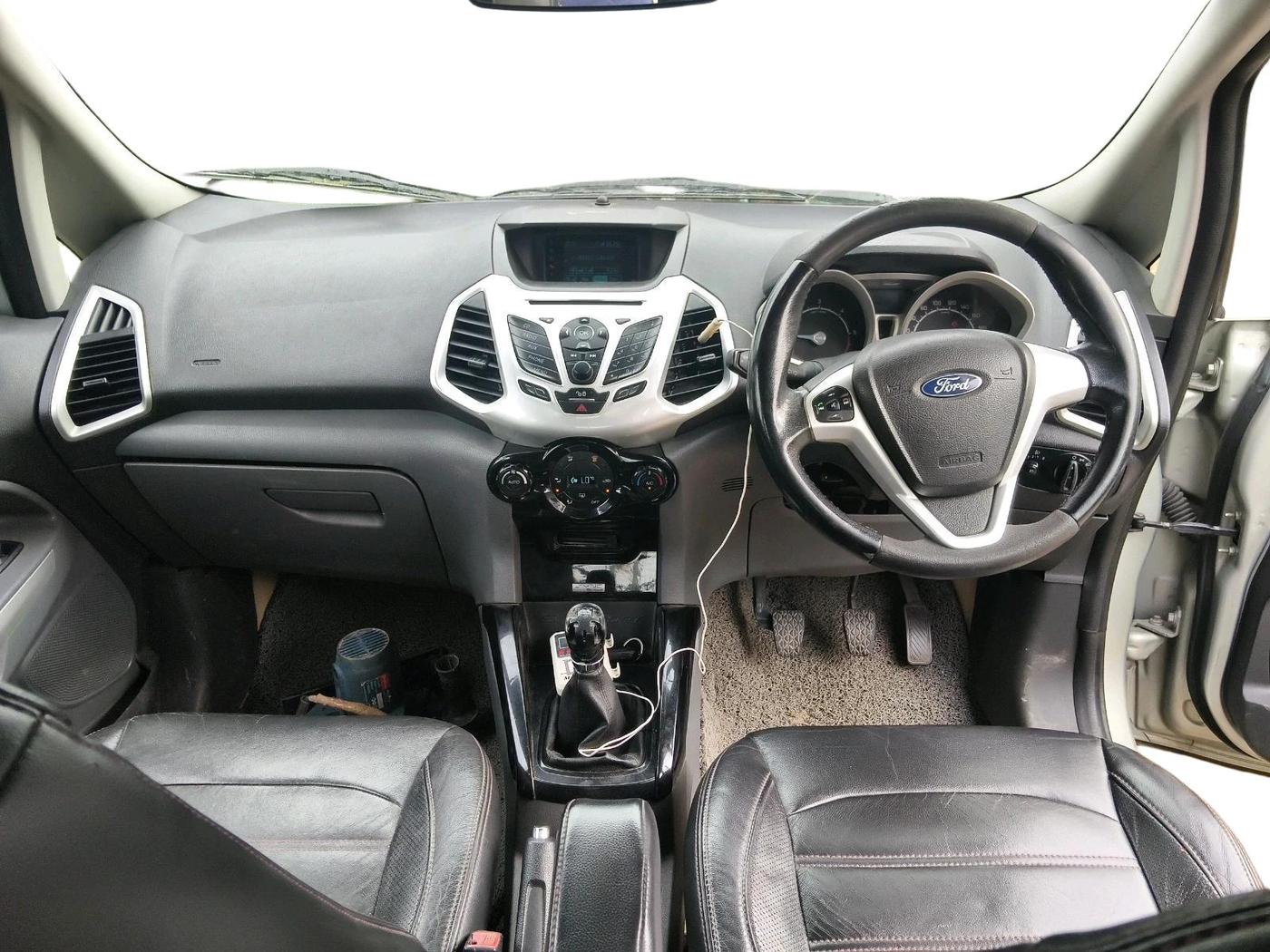 2013 Ford Ecosport TITANIUM 1.5L DIESEL (OPT), Diesel, Manual, 1,62,112 km, interior