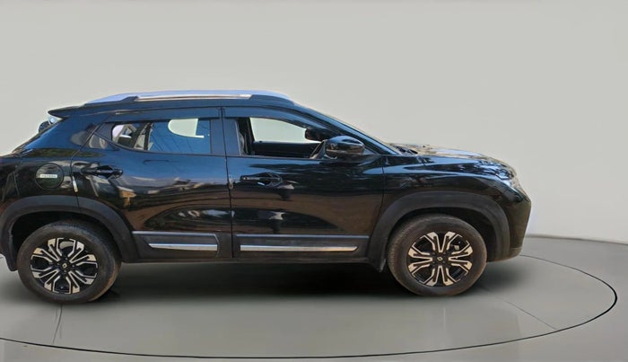 2024 Renault Kiger RXT (O) MT, Petrol, Manual, 13,887 km, exterior