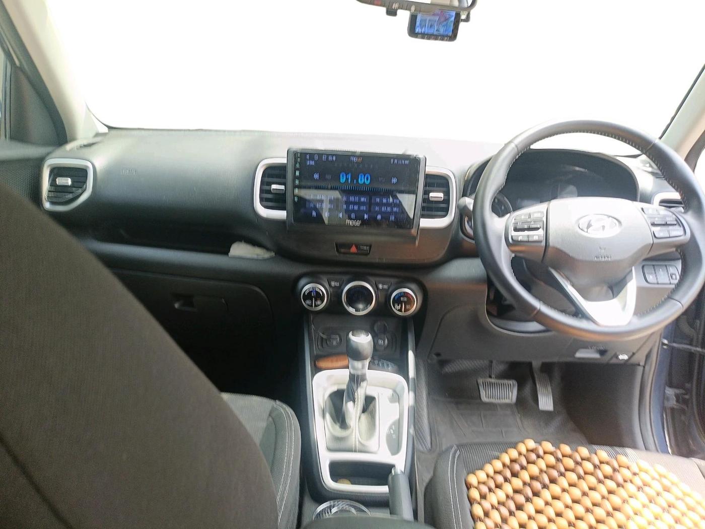 2019 Hyundai VENUE SX PLUS 1.0 TURBO DCT, Petrol, Automatic, 20,949 km, interior