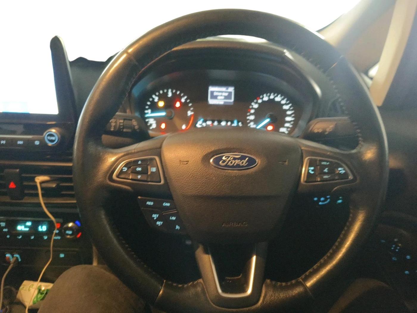 2017 Ford Ecosport TITANIUM + 1.5L DIESEL, Diesel, Manual, 1,22,558 km, interior