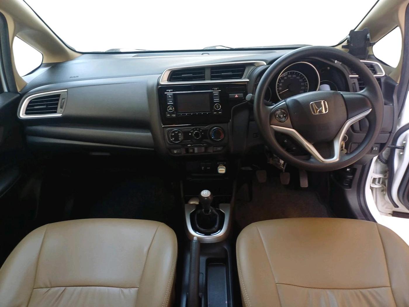 2017 Honda Jazz 1.2L I-VTEC SV, Petrol, Manual, 88,462 km, interior