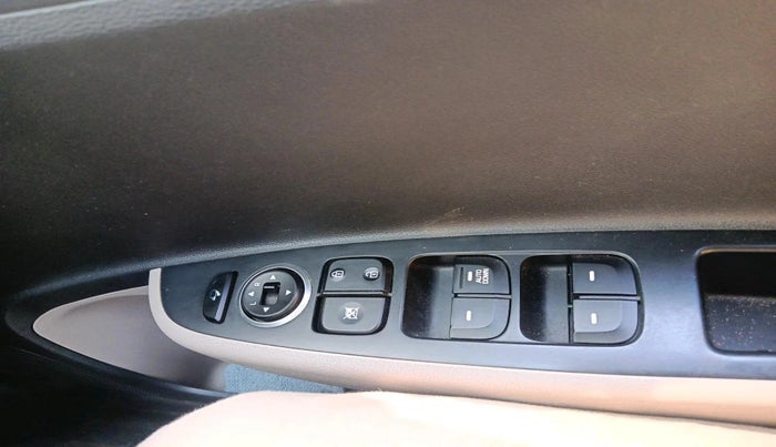 2014 Hyundai Xcent S (O) 1.2, Petrol, Manual, 44,999 km, interior