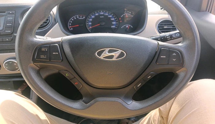 2014 Hyundai Xcent S (O) 1.2, Petrol, Manual, 44,999 km, interior