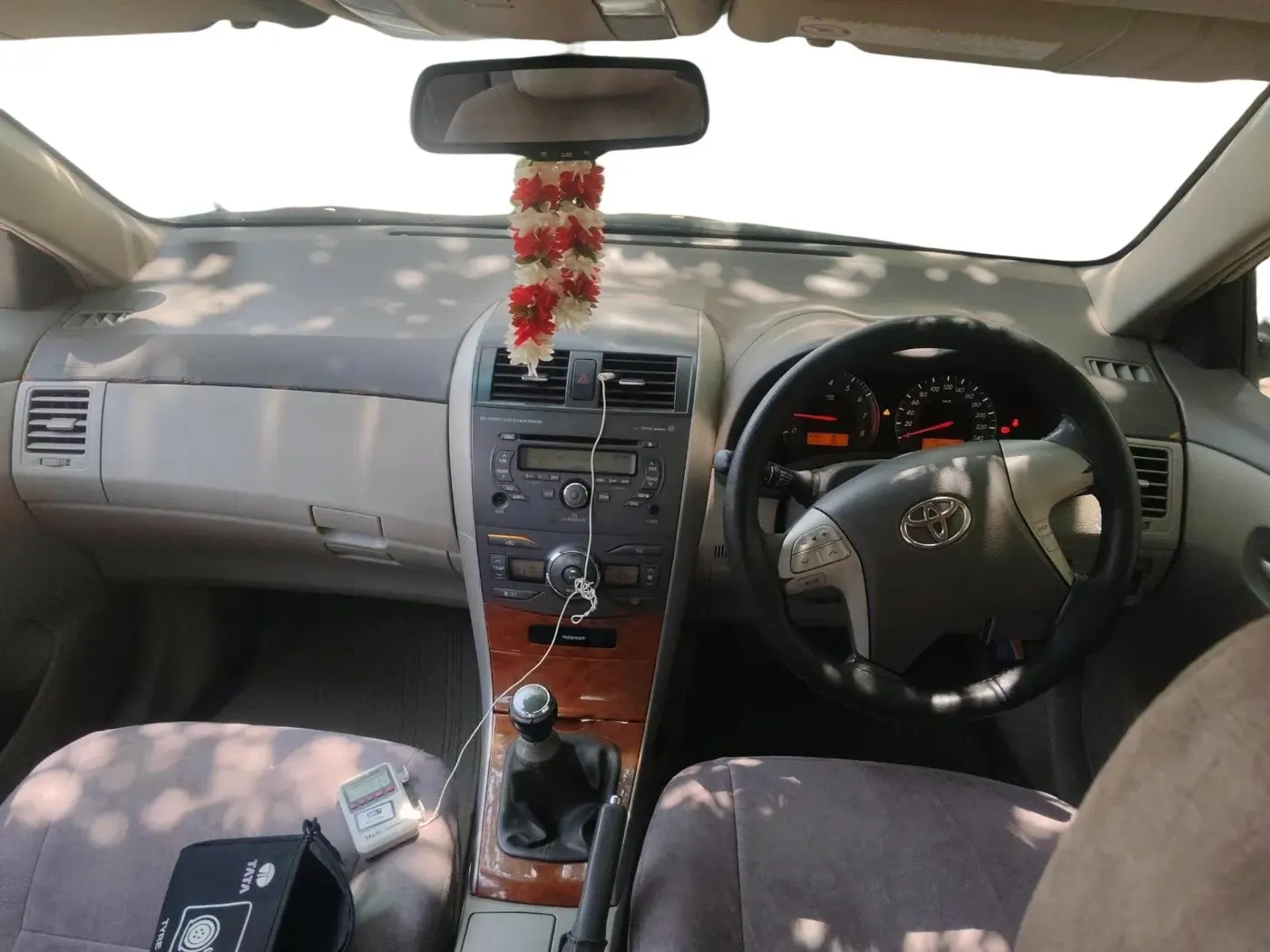 2010 Toyota Corolla Altis G PETROL, Petrol, Manual, 1,28,017 km, interior