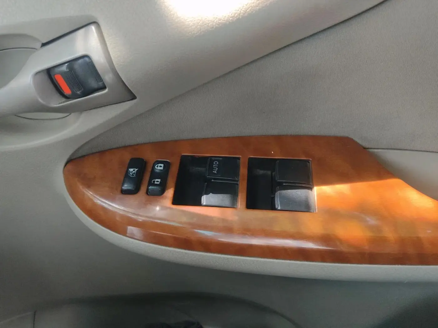 2010 Toyota Corolla Altis G PETROL, Petrol, Manual, 1,28,017 km, interior