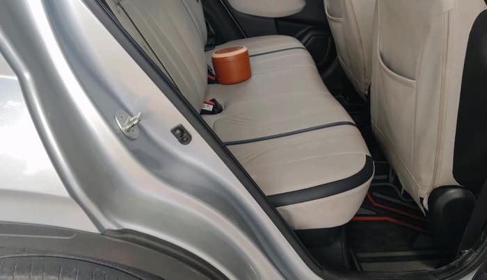 2023 Hyundai VENUE S(O) 1.2, Petrol, Manual, 47,560 km, interior
