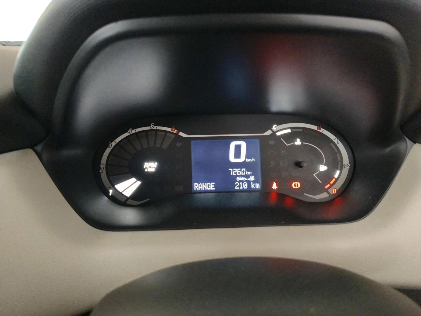 2024 Nissan MAGNITE XE, Petrol, Manual, 7,260 km, interior