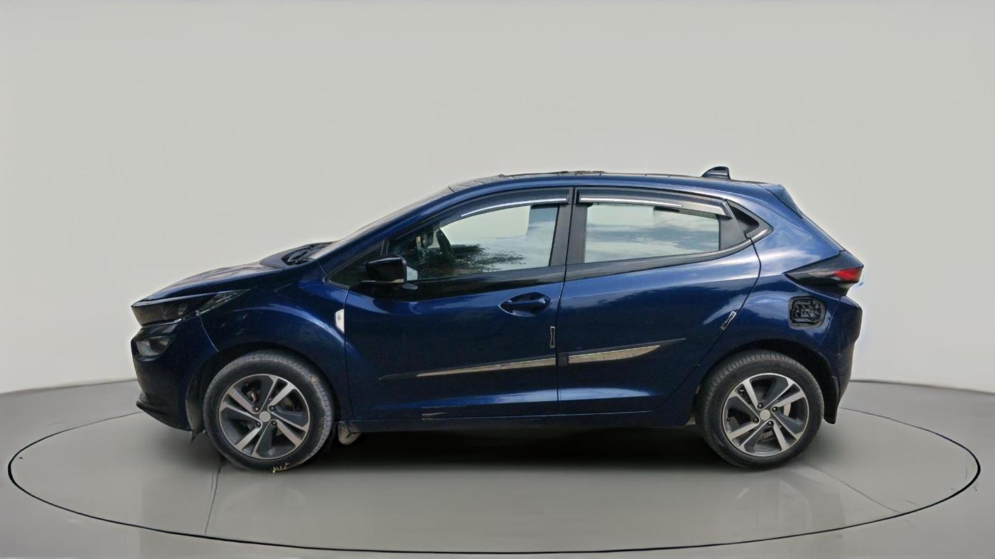 2024 Tata ALTROZ XZ Plus (S) LUX Diese, Diesel, Manual, 57,447 km, exterior