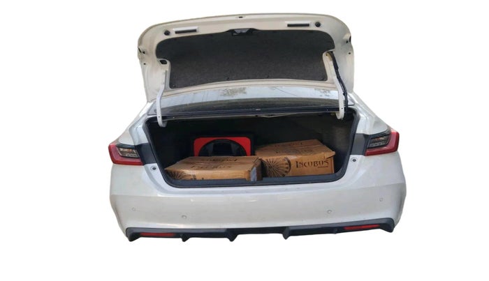 2025 Honda City 1.5L I-VTEC ZX, Petrol, Manual, 22,620 km, exterior