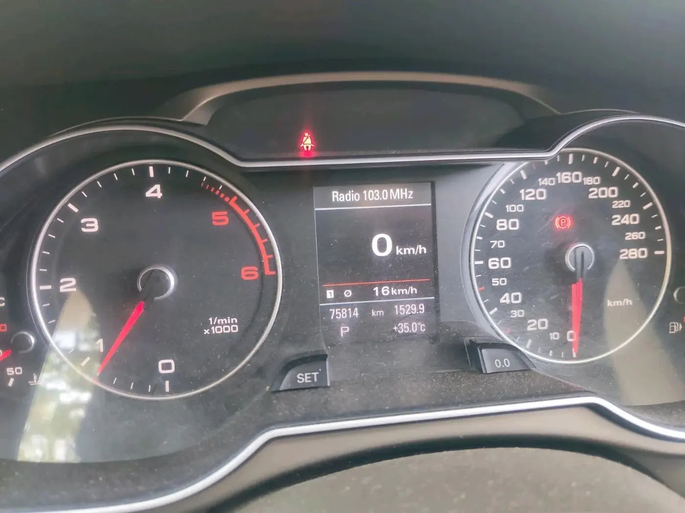 2013 Audi A4 2.0 TDI PREMIUM PLUS, Diesel, Automatic, 75,814 km, interior