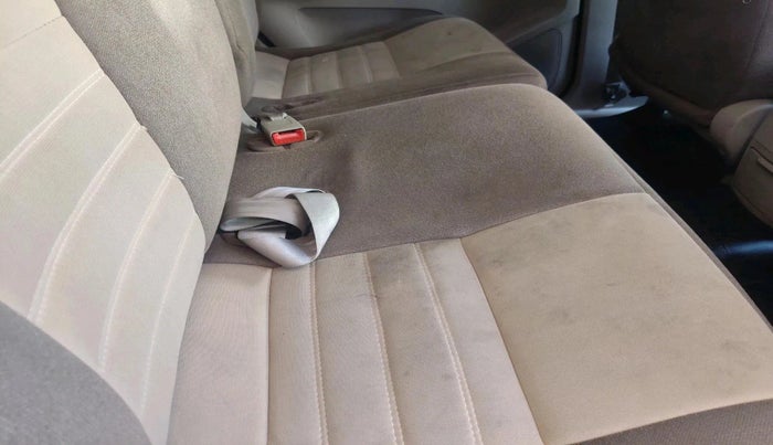 2013 Toyota Innova 2.5 VX 8 STR, Diesel, Manual, 5,17,353 km, interior