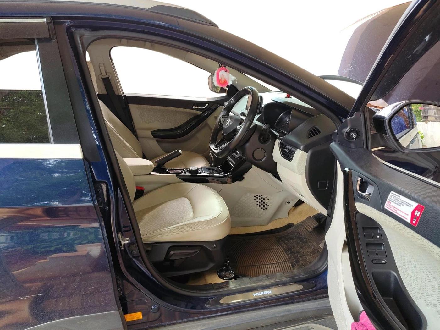 2023 Tata NEXON XZA PLUS LUXURY SUNROOF PETROL, Petrol, Automatic, 24,993 km, interior