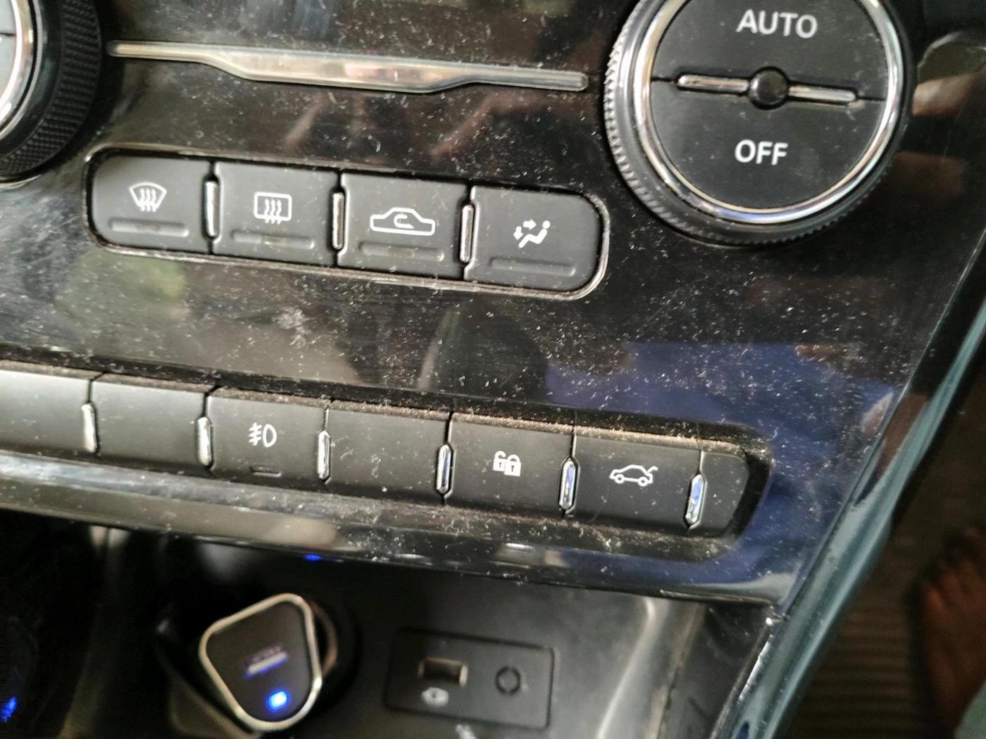 2023 Tata NEXON XZA PLUS LUXURY SUNROOF PETROL, Petrol, Automatic, 24,993 km, interior