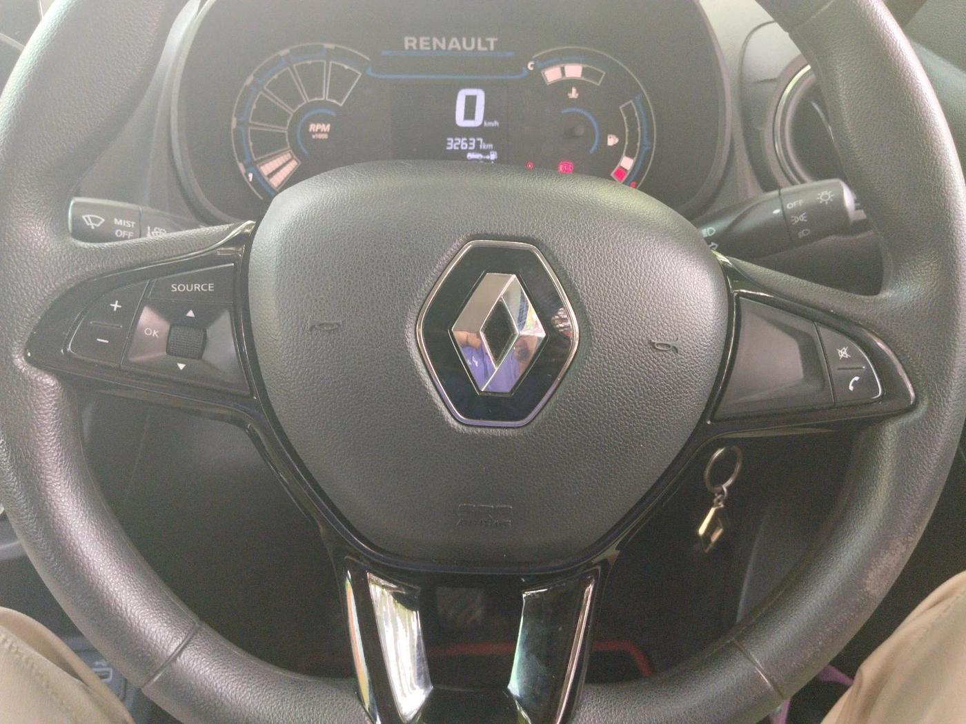 2024 Renault Kwid RXT 1.0, Petrol, Manual, 32,637 km, interior