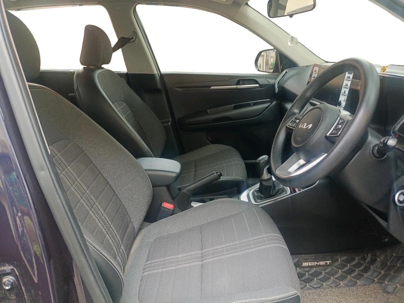 2024 KIA SONET HTK PLUS 1.0 TURBO PETROL IMT, Petrol, Manual, 13,162 km, interior
