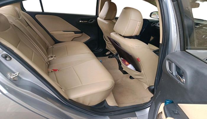 2022 Honda City 1.5L I-VTEC V MT 5TH GEN, Petrol, Manual, 37,782 km, interior
