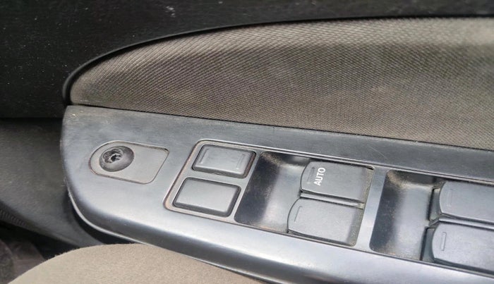 2012 Maruti Swift VXI, Petrol, Manual, 1,62,327 km, interior