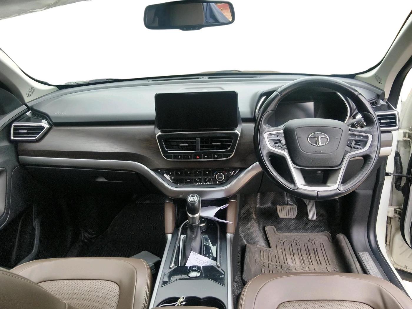 2023 Tata Harrier XZA PLUS 2.0L, Diesel, Automatic, 50,211 km, interior