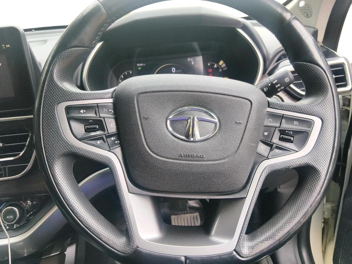 2023 Tata Harrier XZA PLUS 2.0L, Diesel, Automatic, 50,211 km, interior