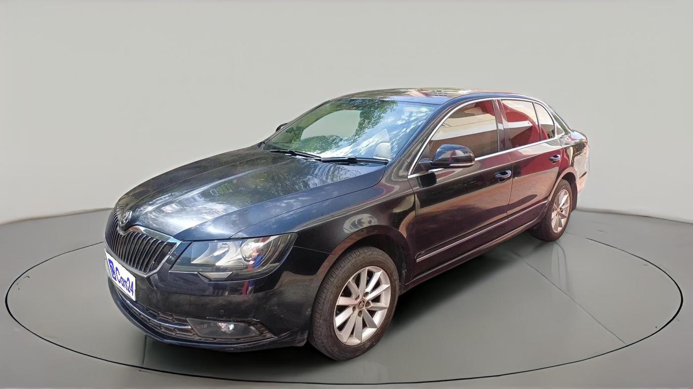 2015 Skoda Superb ELEGANCE 1.8 TSI AT, Petrol, Automatic, 1,21,757 km, exterior