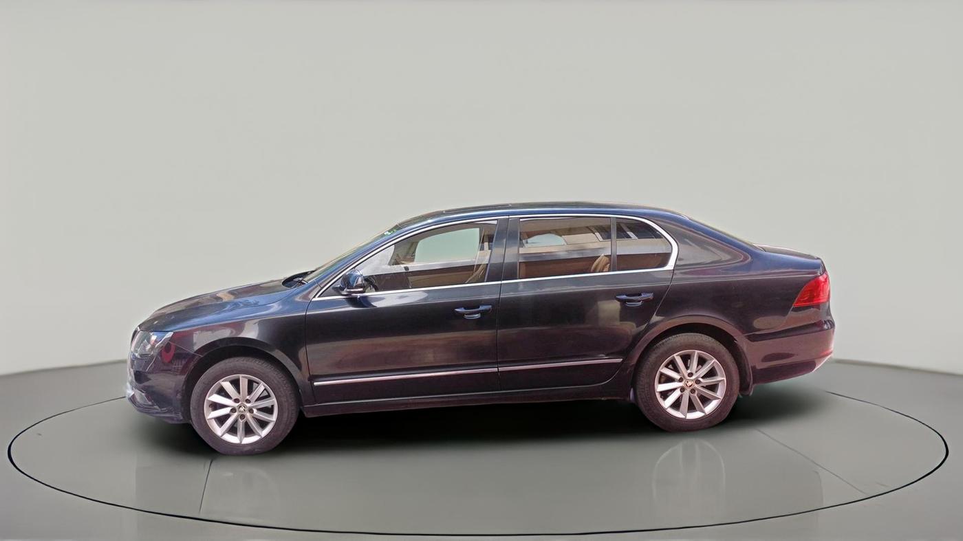 2015 Skoda Superb ELEGANCE 1.8 TSI AT, Petrol, Automatic, 1,21,757 km, exterior