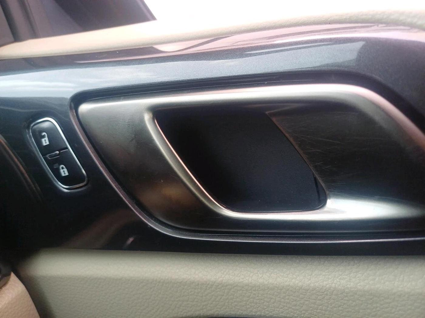 2021 Ford Endeavour TITANIUM PLUS 2.0 4X2 AT SUNROOF, Diesel, Automatic, 69,447 km, interior