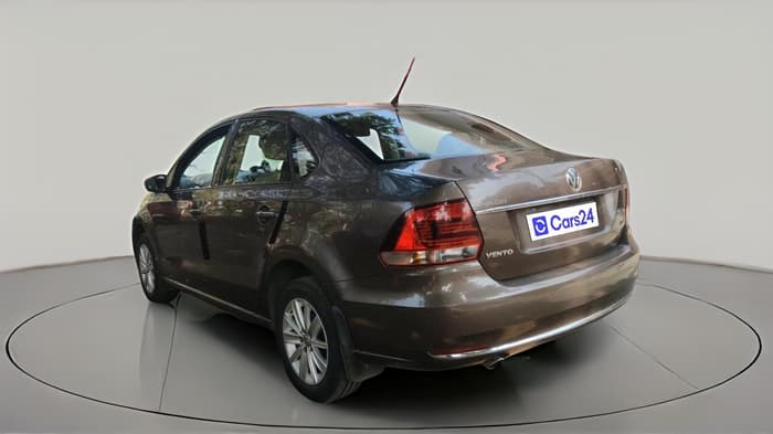2016 Volkswagen Vento HIGHLINE PETROL AT, Petrol, Automatic, 51,270 km, exterior