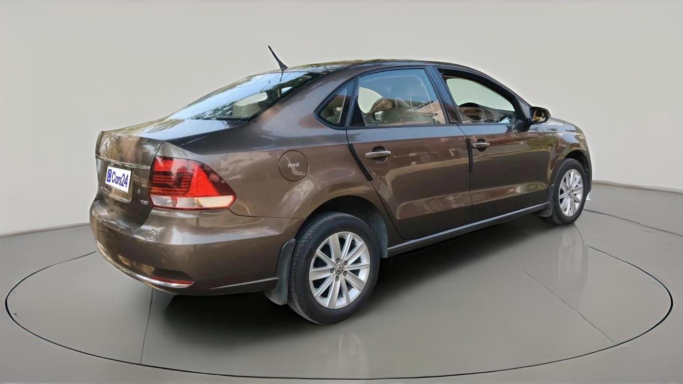 2016 Volkswagen Vento HIGHLINE PETROL AT, Petrol, Automatic, 51,270 km, exterior