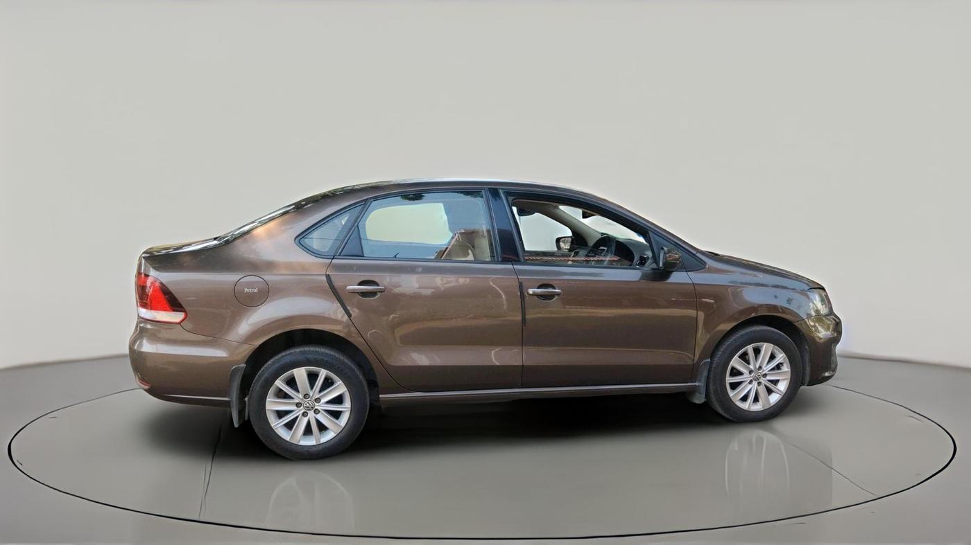 2016 Volkswagen Vento HIGHLINE PETROL AT, Petrol, Automatic, 51,270 km, exterior