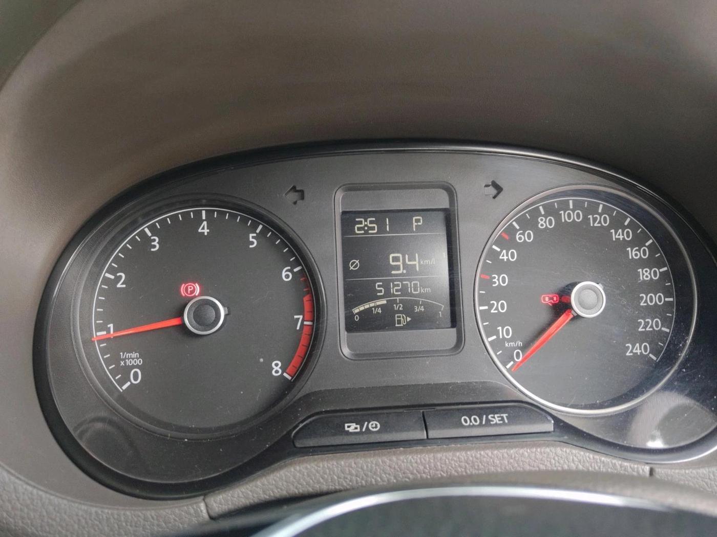 2016 Volkswagen Vento HIGHLINE PETROL AT, Petrol, Automatic, 51,270 km, interior