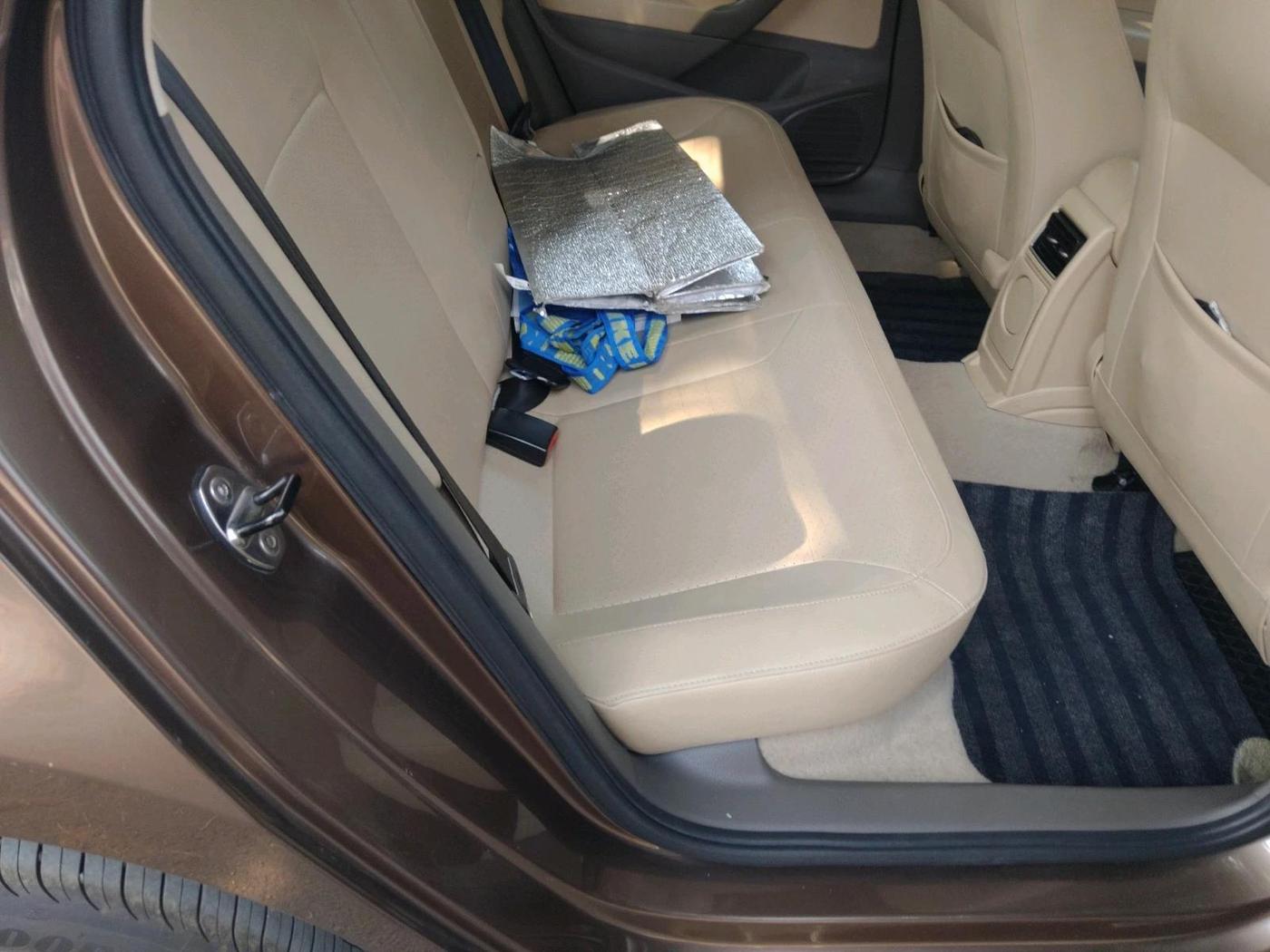 2016 Volkswagen Vento HIGHLINE PETROL AT, Petrol, Automatic, 51,270 km, interior