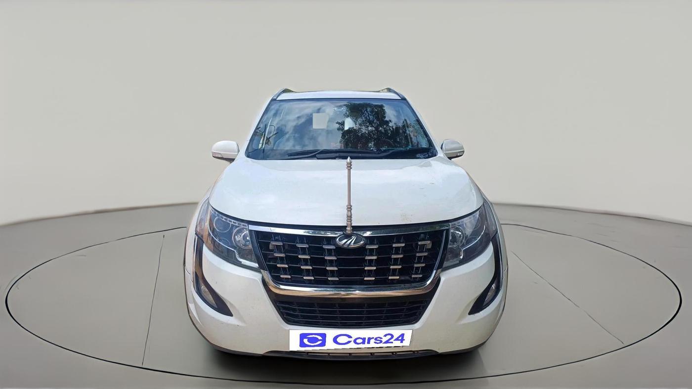 2019 Mahindra XUV500 W9, Diesel, Manual, 1,30,191 km, exterior