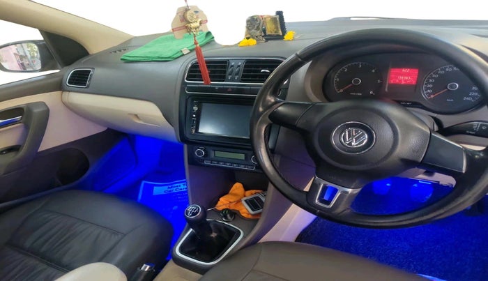 2010 Volkswagen Vento HIGHLINE DIESEL 1.6, Diesel, Manual, 1,38,383 km, interior