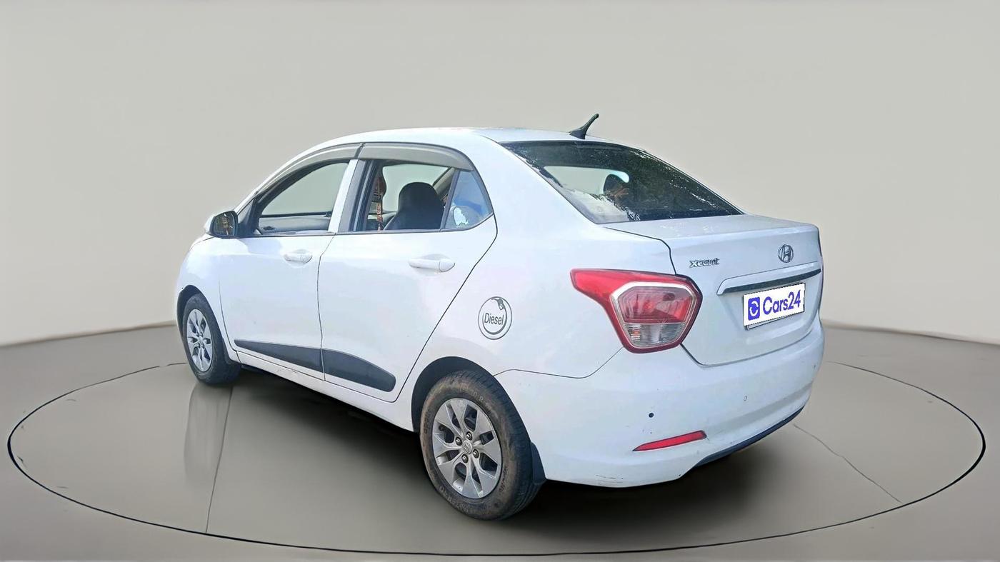 2016 Hyundai Xcent S 1.1 CRDI, Diesel, Manual, 1,04,908 km, exterior