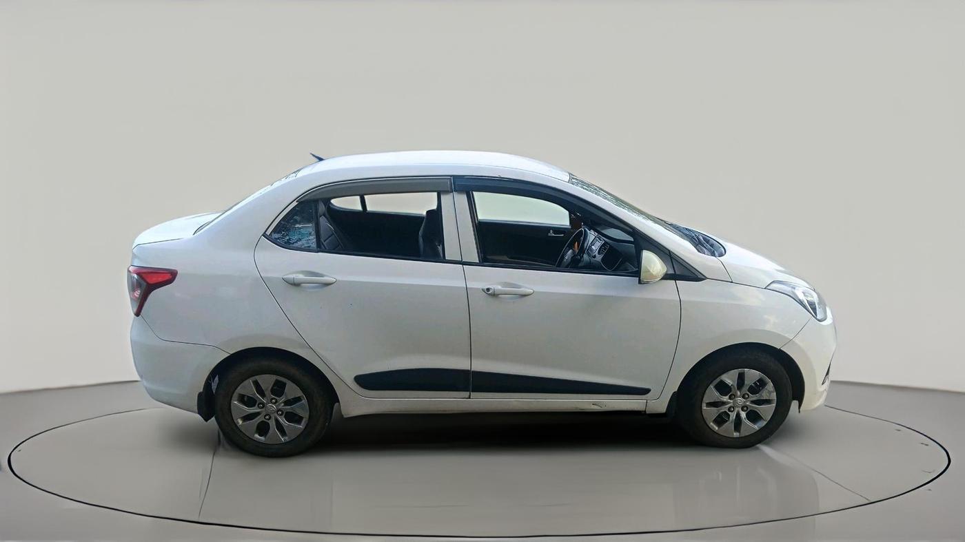 2016 Hyundai Xcent S 1.1 CRDI, Diesel, Manual, 1,04,908 km, exterior