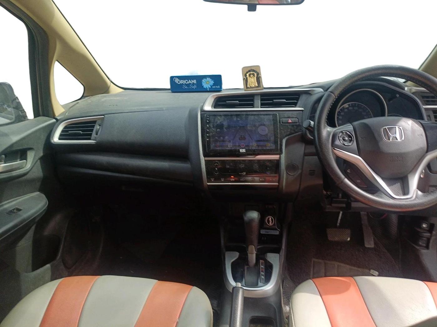 2016 Honda Jazz 1.2L I-VTEC V AT, Petrol, Automatic, 1,58,107 km, interior