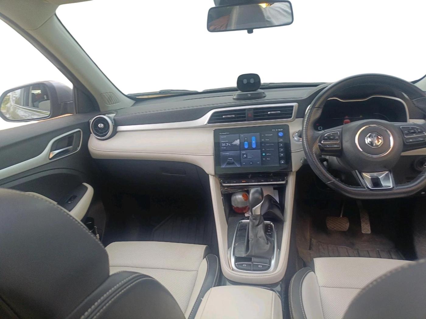 2022 MG ASTOR SHARP 1.5 CVT, Petrol, Automatic, 30,968 km, interior