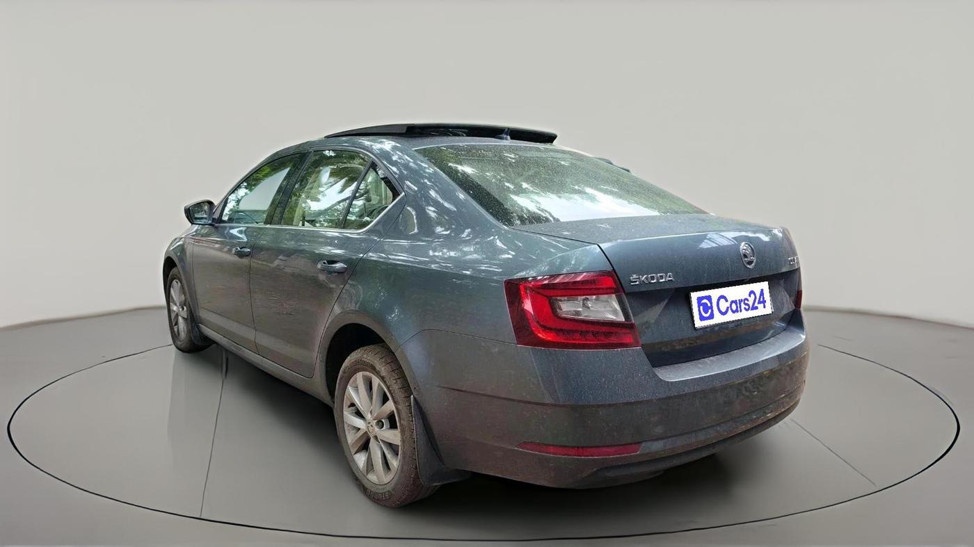 2019 Skoda Octavia 2.0 TDI L&K AT, Diesel, Automatic, 2,03,041 km, exterior