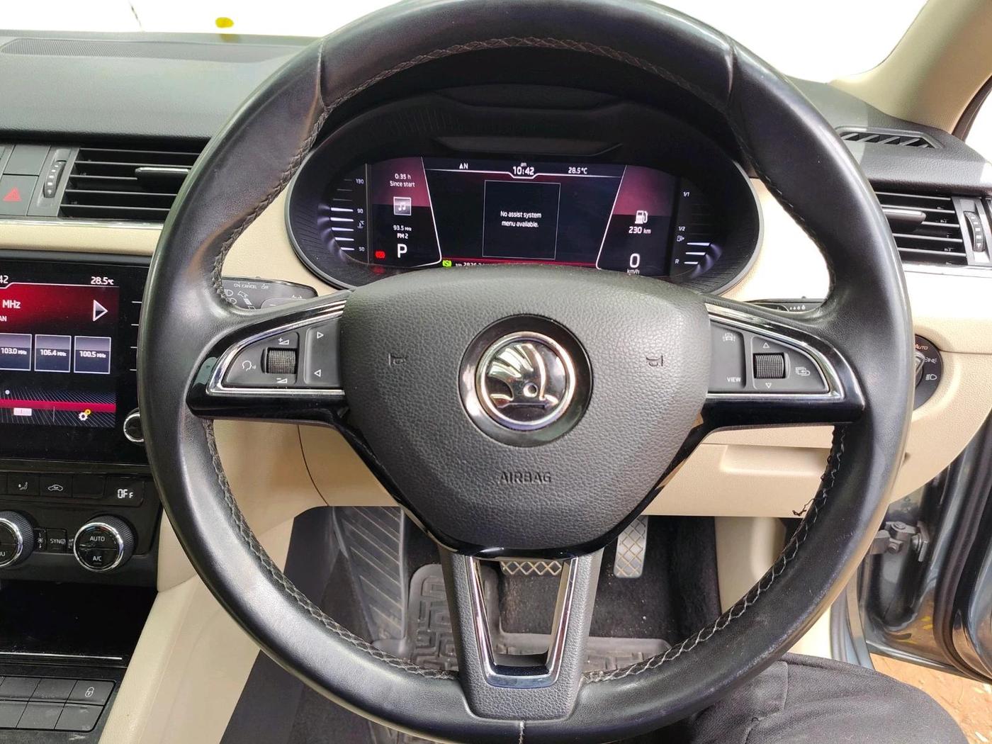 2019 Skoda Octavia 2.0 TDI L&K AT, Diesel, Automatic, 2,03,041 km, interior