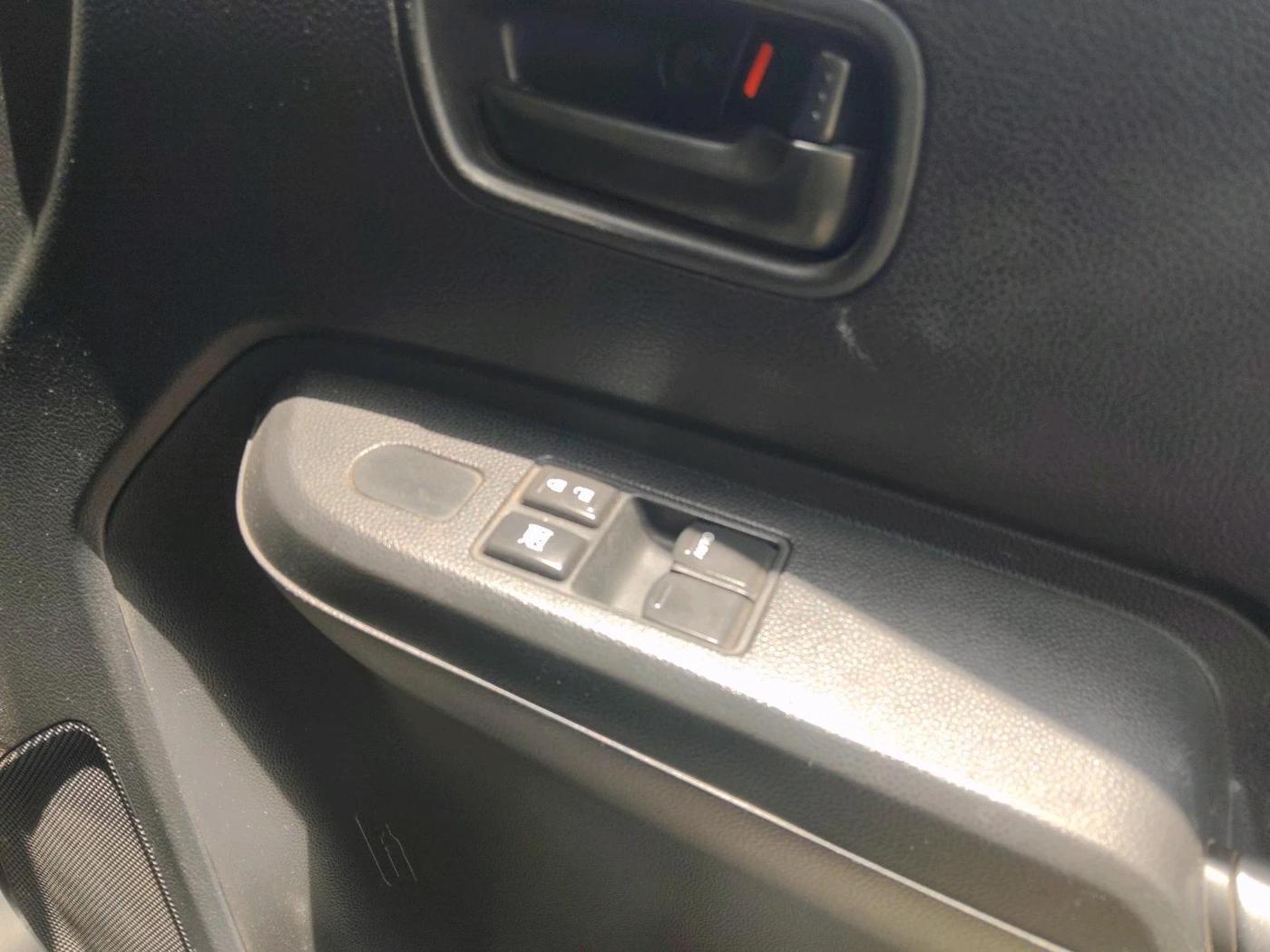 2022 Maruti IGNIS SIGMA 1.2, Petrol, Manual, 61,102 km, interior