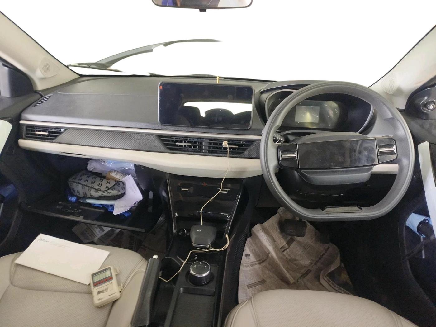 2025 Tata NEXON CREATIVE+ SUNROOF AMT 1.2 PETROL, Petrol, Automatic, 25,912 km, interior